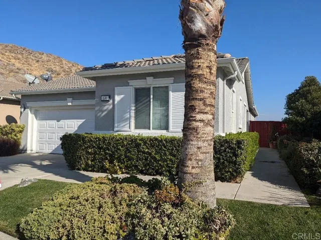 $2,500 | 176 Lehman Way, Hemet, CA 92545