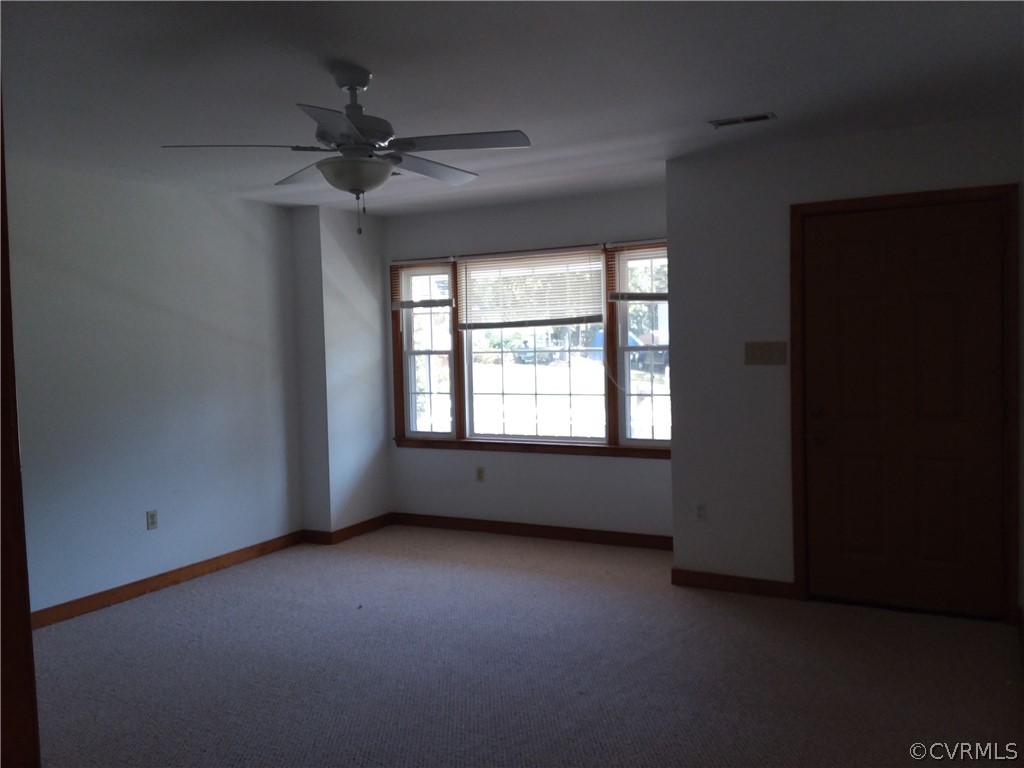 5302 Ridgerun Place Chesterfield, VA 23832 - Photo 8 of 16 an empty room with a window