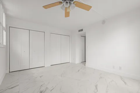 $169,900 | 3090 Holiday Springs Boulevard, Unit 109, Margate, FL 33063