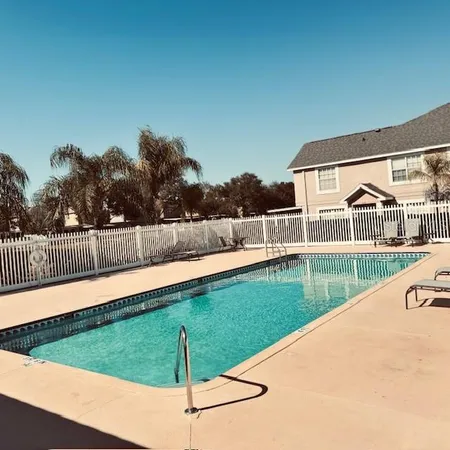 $1,750 | 721 Kensington Lake Circle, Brandon, FL 33511