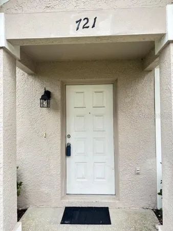 $1,750 | 721 Kensington Lake Circle, Brandon, FL 33511