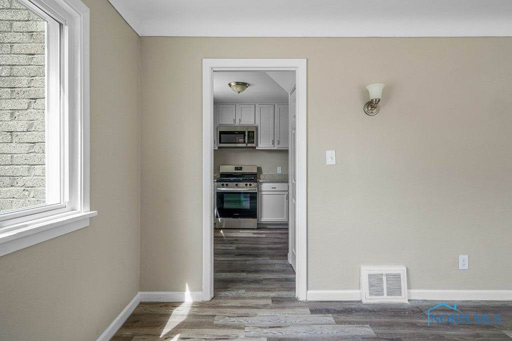 5601 Douglas Road Toledo, OH 43613 - Photo 9 of 28 Gallery Image 9