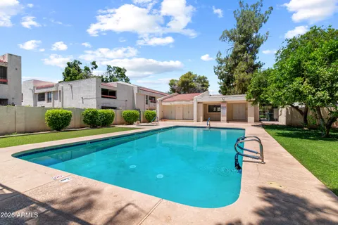 $178,900 | 3119 West Cochise Drive, Unit 149, Phoenix, AZ 85051