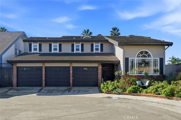$2,590,000 | 100 Electric, Seal Beach, CA 90740