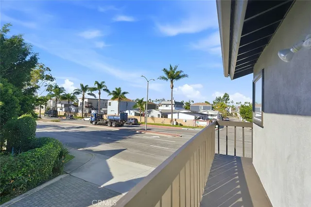 $2,590,000 | 100 Electric, Seal Beach, CA 90740