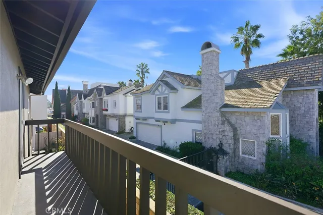 $2,590,000 | 100 Electric, Seal Beach, CA 90740