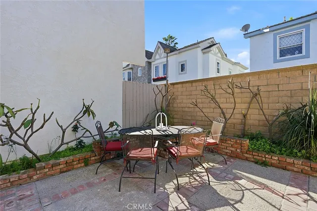 $2,590,000 | 100 Electric, Seal Beach, CA 90740