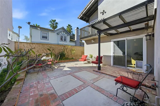 $2,590,000 | 100 Electric, Seal Beach, CA 90740