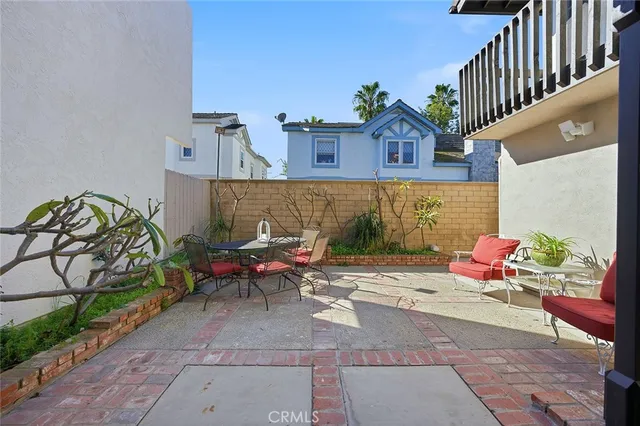 $2,590,000 | 100 Electric, Seal Beach, CA 90740