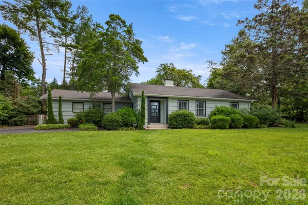 $499,000 | 1212 Oakland Street, Hendersonville, NC 28792