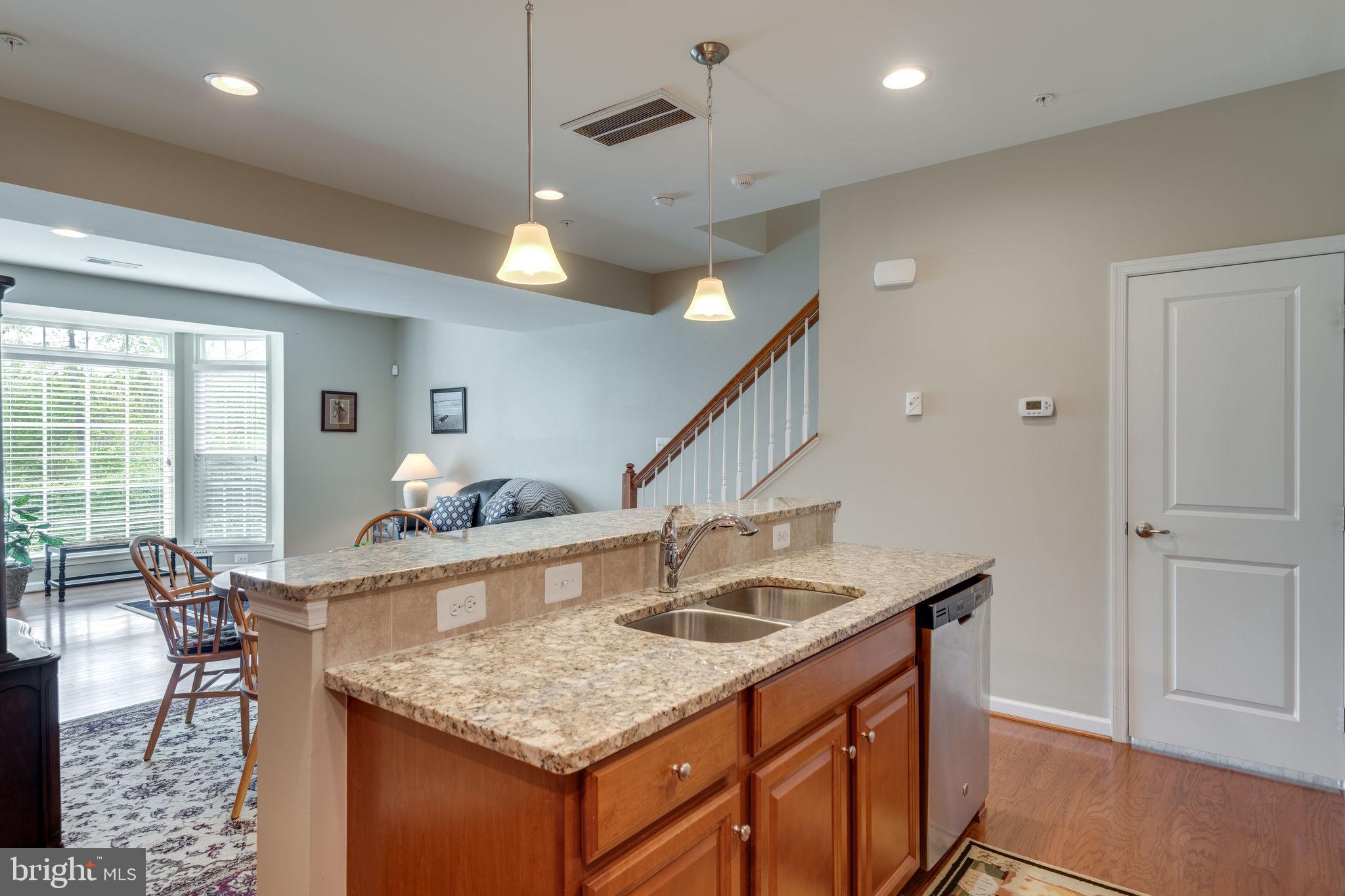 7450 Brunson Circle Gainesville, VA 20155 - Photo 13 of 39 Center island