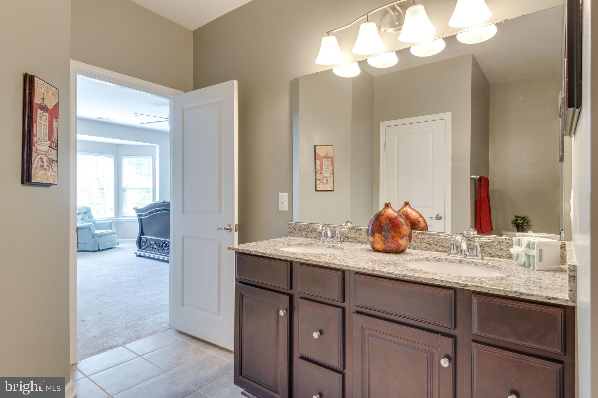 7450 Brunson Circle Gainesville, VA 20155 - Photo 21 of 39 Double vanity w/granite counter tops
