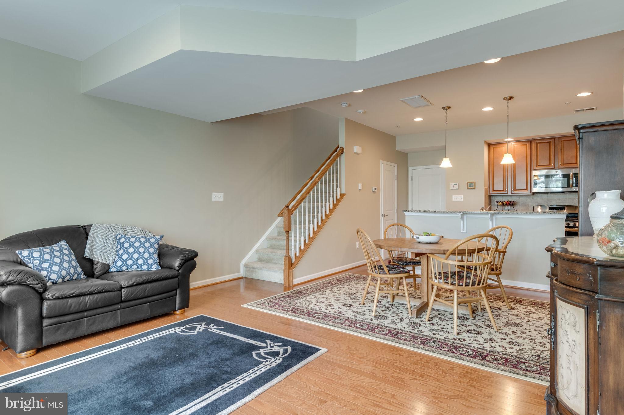 7450 Brunson Circle Gainesville, VA 20155 - Photo 4 of 39 Living/Dining Room combination