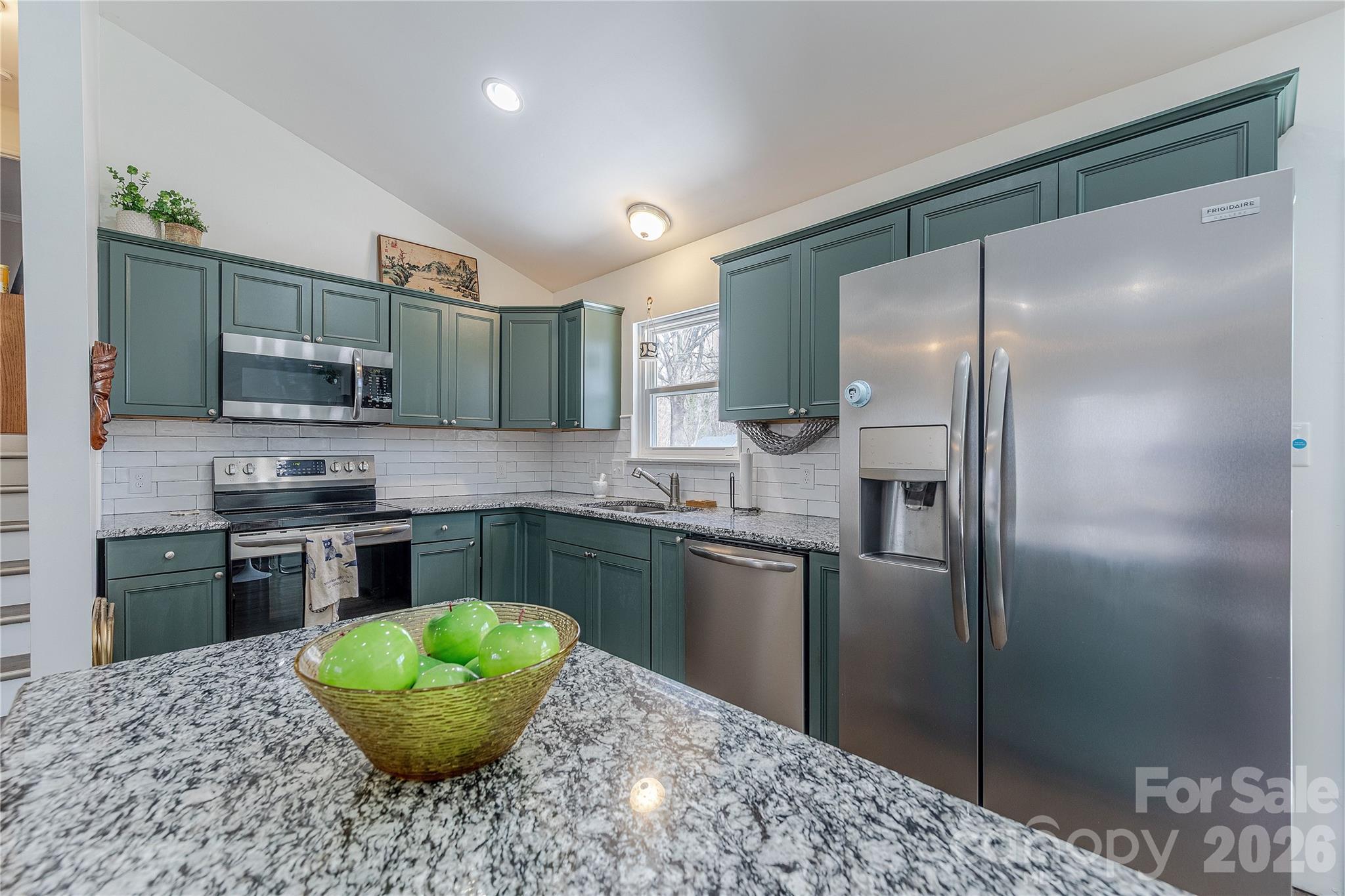 6332 Round Hill Road Charlotte, NC 28211 - Photo 8 of 30