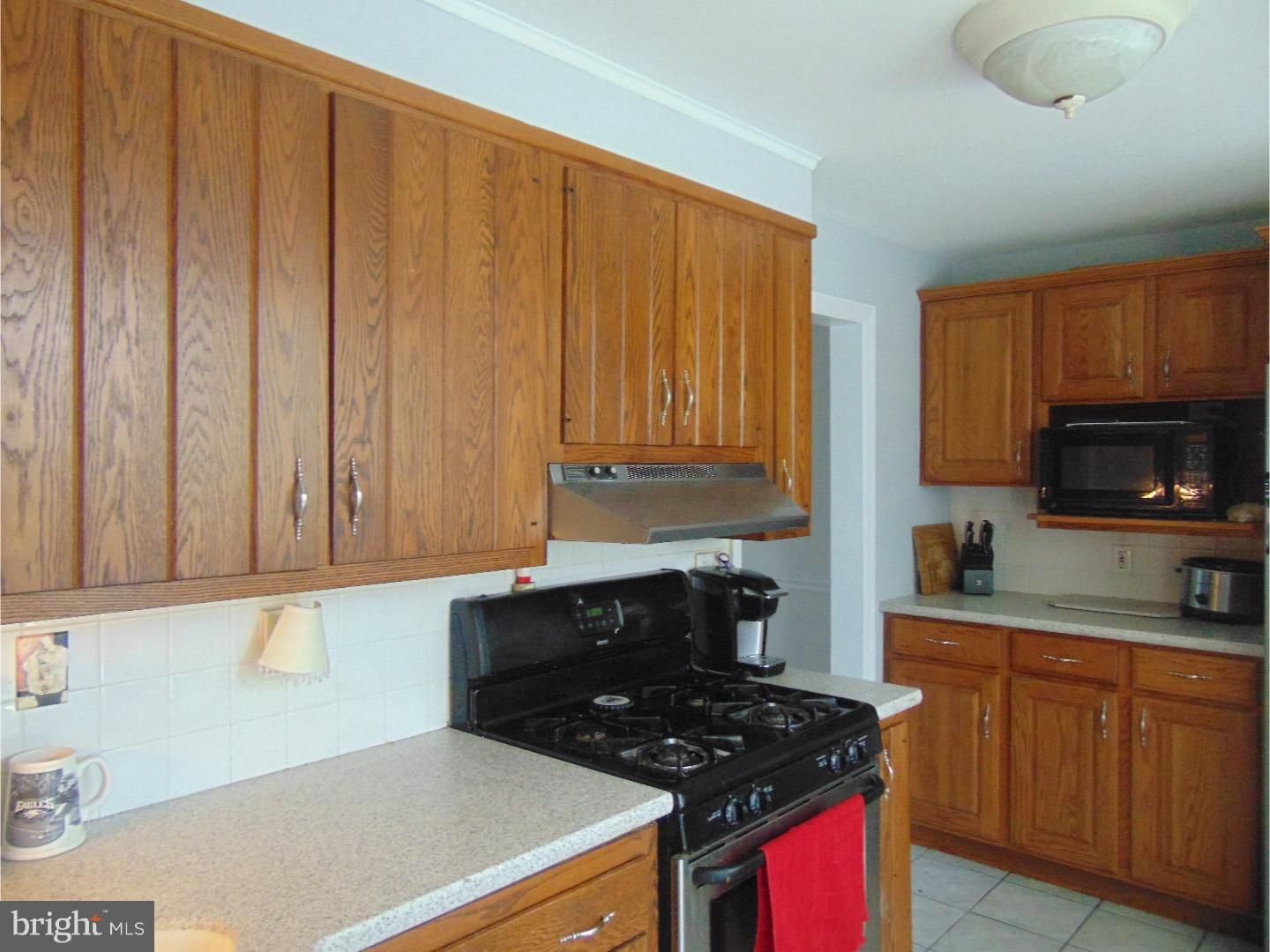 75 Nield Road Springfield, PA 19064 - Photo 3 of 8 Kitchen