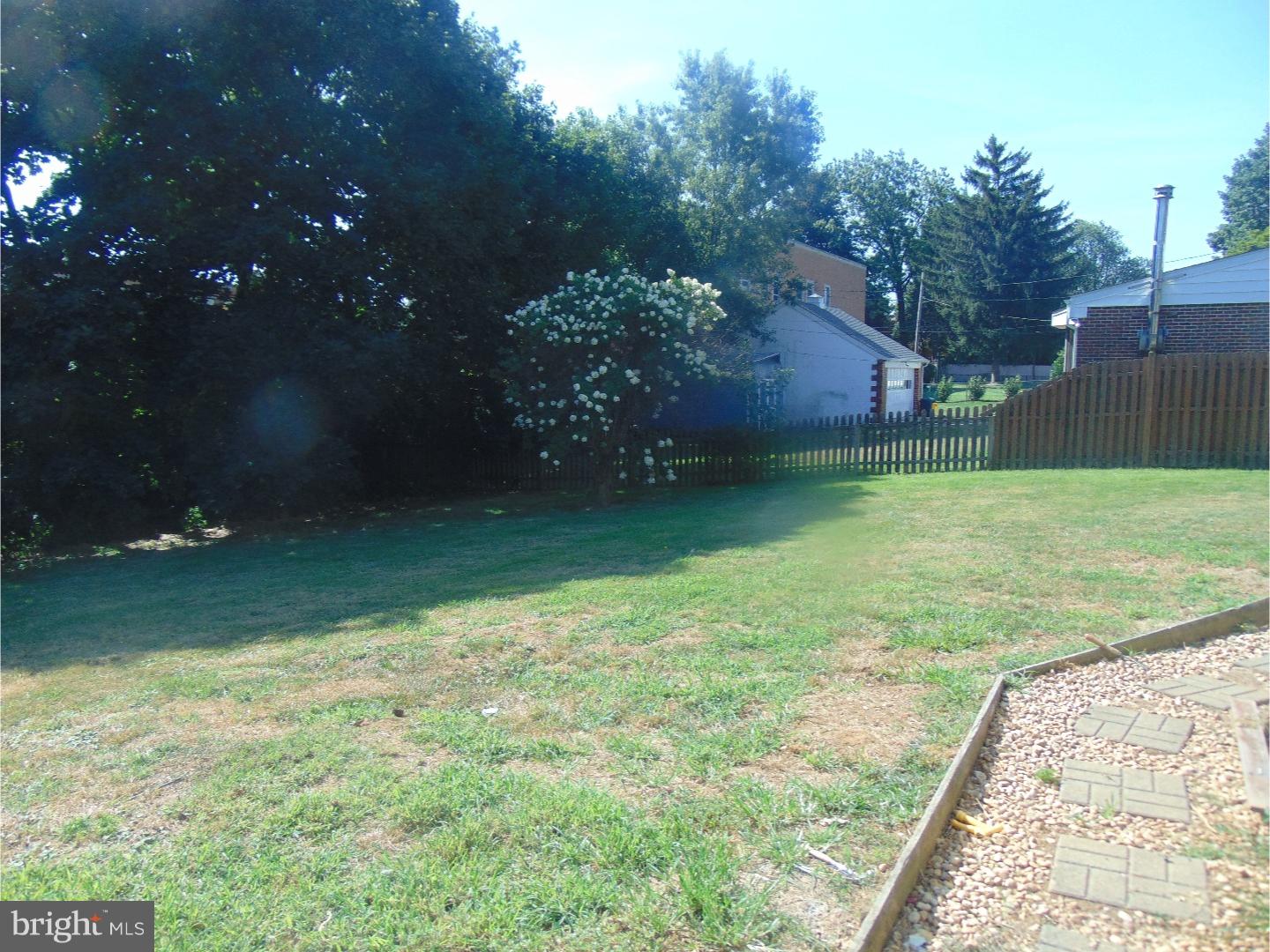 75 Nield Road Springfield, PA 19064 - Photo 7 of 8 Back Yard