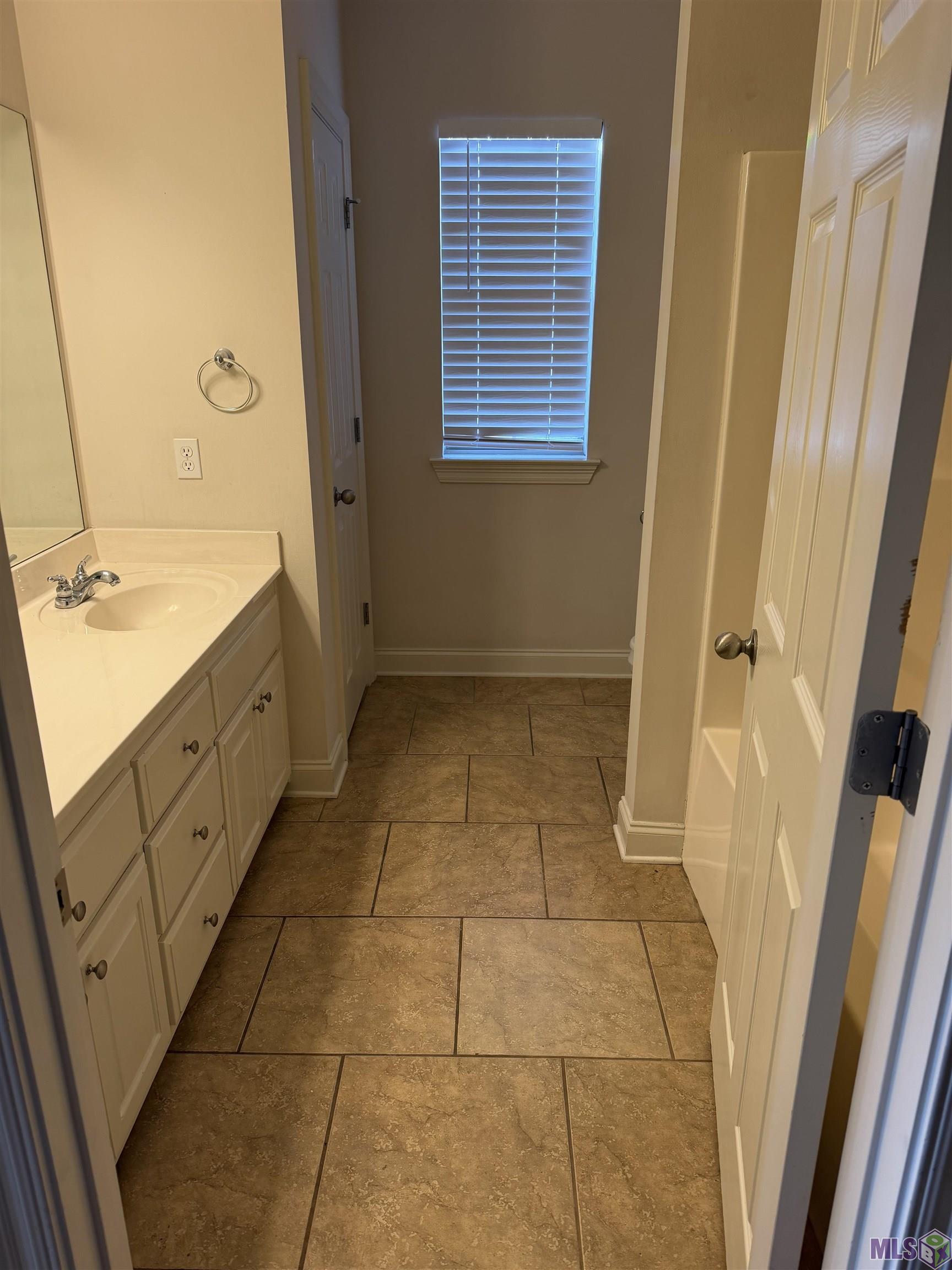 38035 Post Office Road Gonzales, LA 70737 - Photo 11 of 15 Gallery Image 11