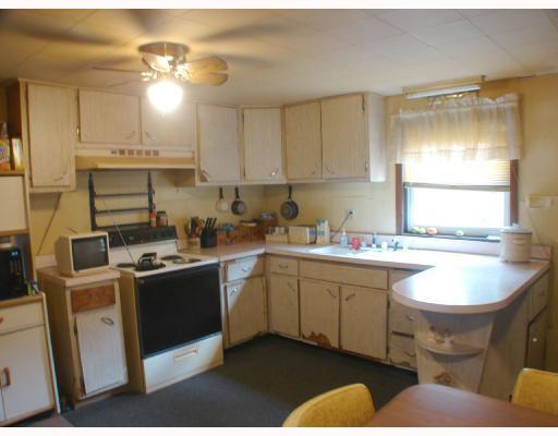44 Penn Manor Road Manor, PA 15665 - Photo 2 of 5 Kitchen.