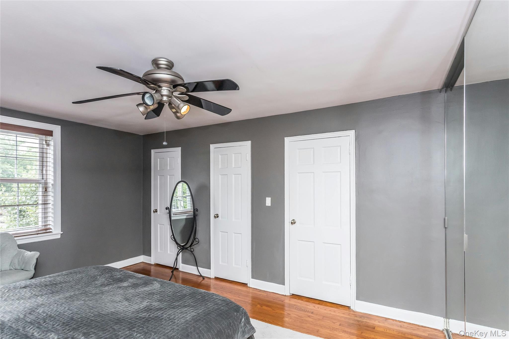 8 Welwyn Road, Unit 2F Great Neck, NY 11021 - Photo 18 of 23