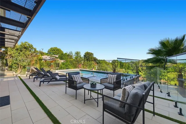 $4,850,000 | 16800 Oak View Drive, Encino, CA 91436