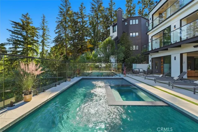 $4,850,000 | 16800 Oak View Drive, Encino, CA 91436