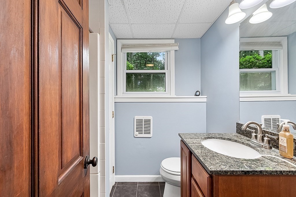 55 R R Jones Road Spencer, MA 01562 - Photo 25 of 40