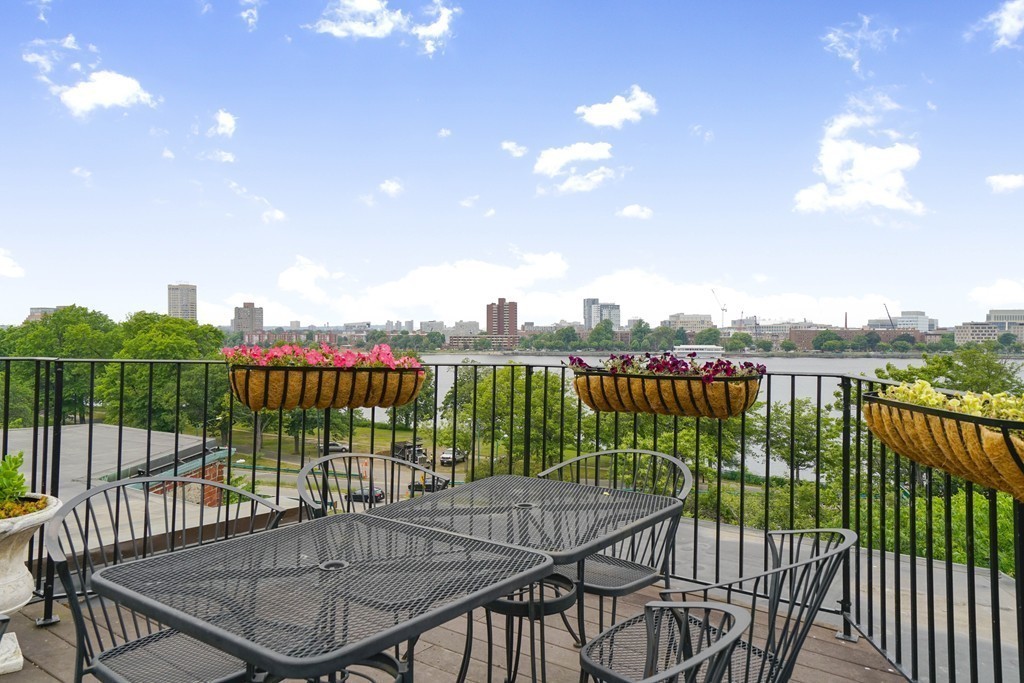 33 Bay State Road, Unit 6 Boston, MA 02215 - Photo 16 of 20 Gallery Image 16