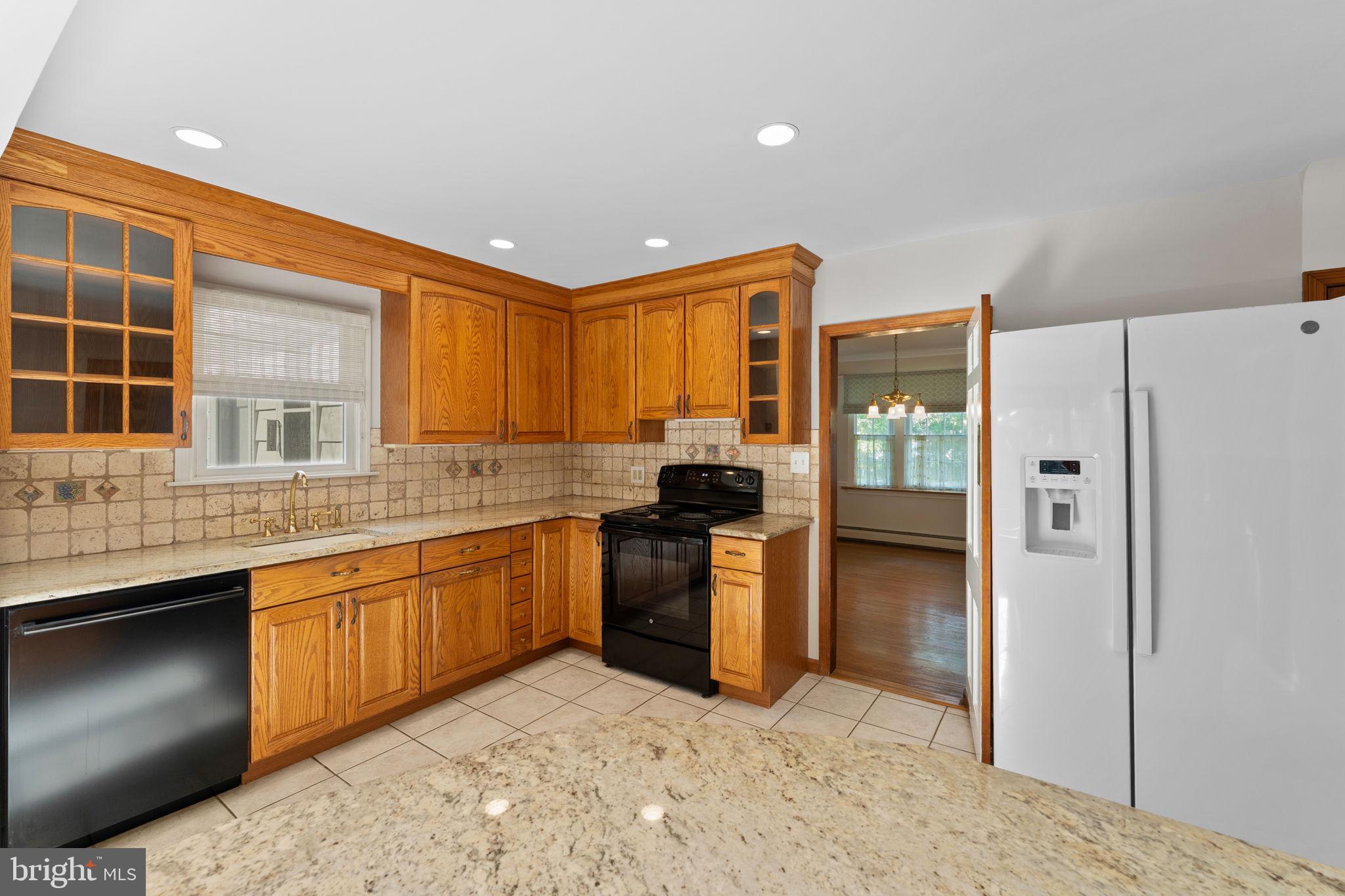 2551 Park Road Warrington, PA 18976 - Photo 15 of 35