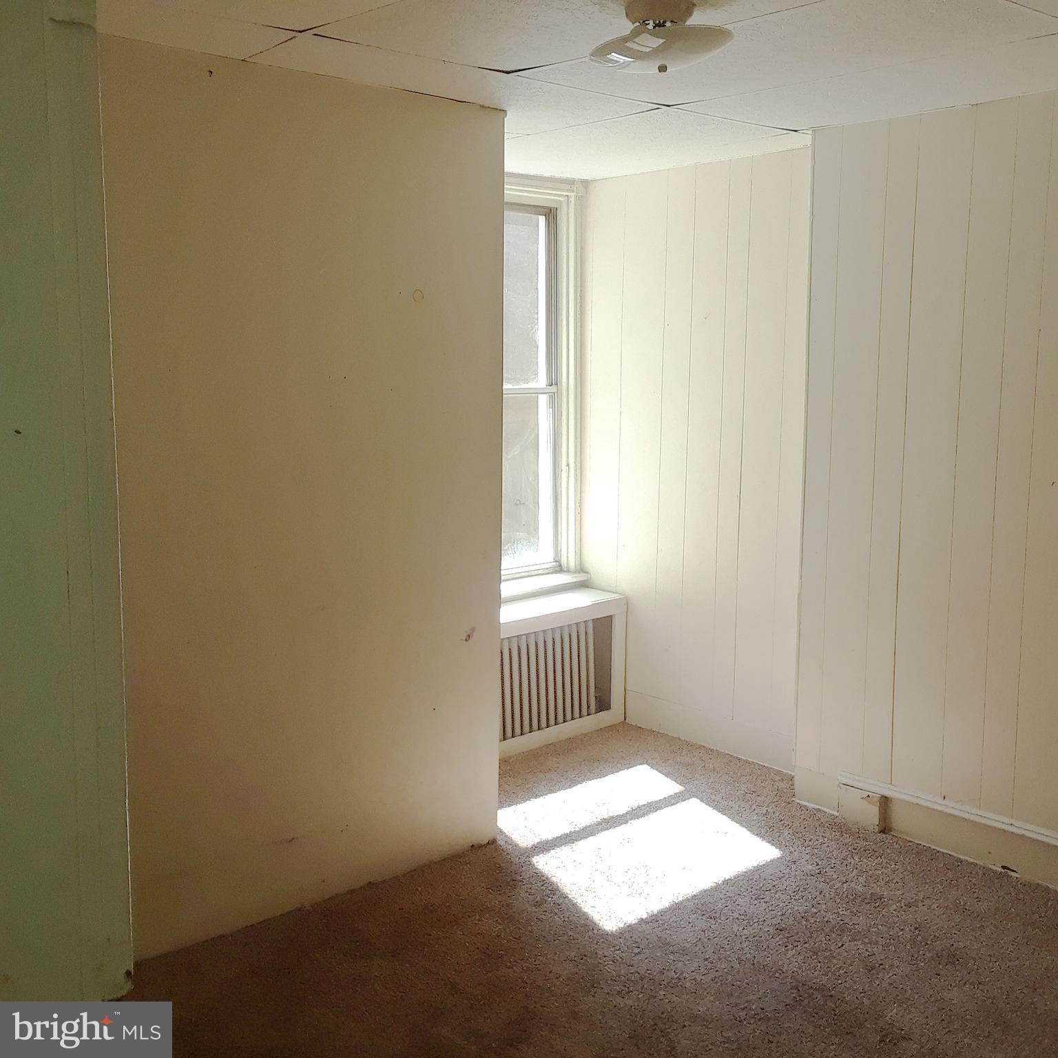 609 Appleton Street Baltimore, MD 21217 - Photo 10 of 15 Interior (General)
