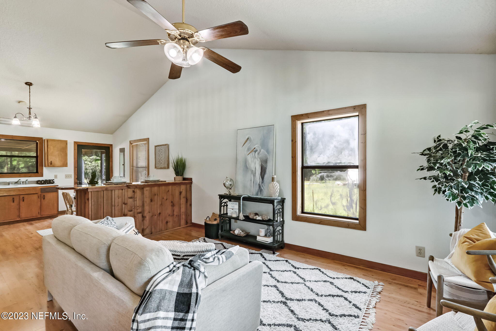 86105 Pages Dairy Road Yulee, FL 32097 - Photo 6 of 39 a living room with furniture