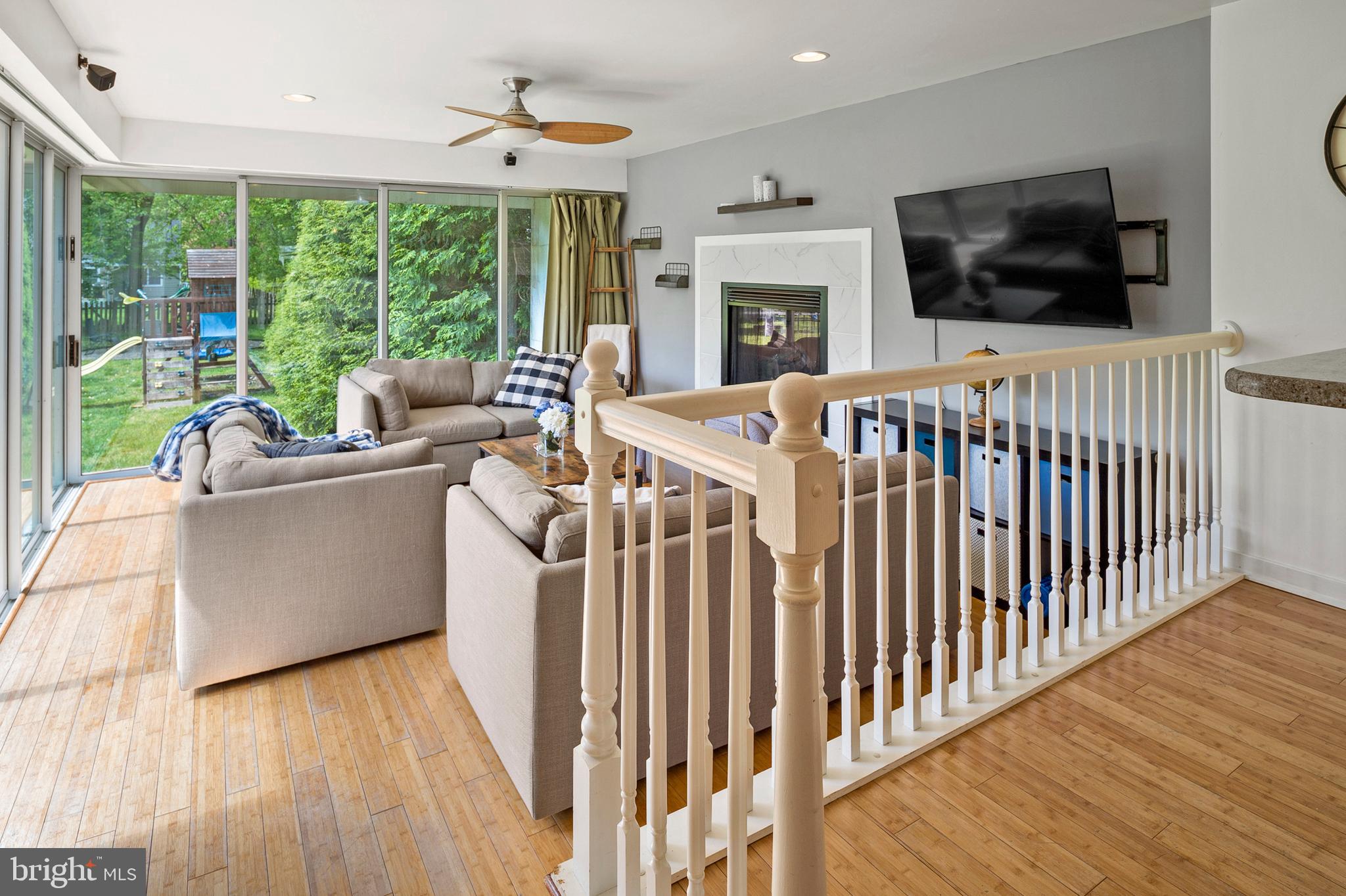 404 Calvert Road Stevensville, MD 21666 - Photo 13 of 51 Living Room