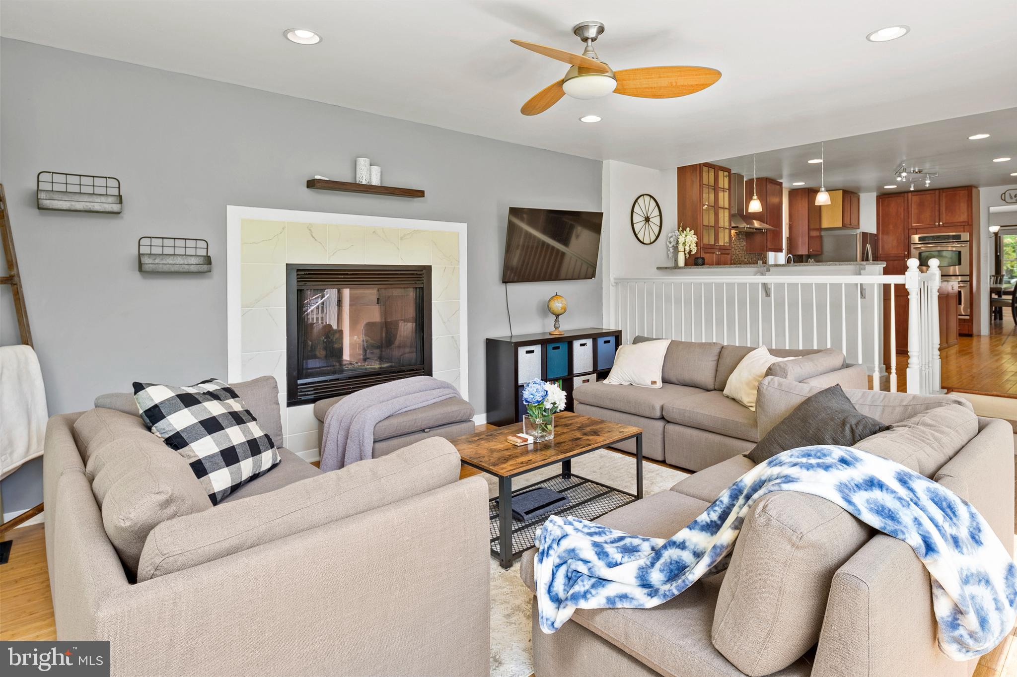 404 Calvert Road Stevensville, MD 21666 - Photo 15 of 51 Living Room (alt view)