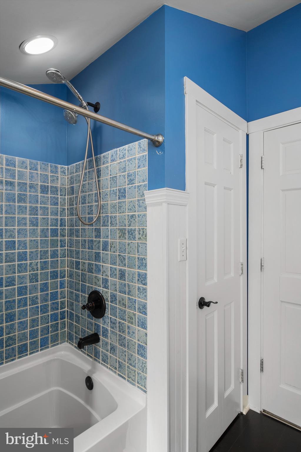 404 Calvert Road Stevensville, MD 21666 - Photo 39 of 51 Bathroom 3 Tub and Shower