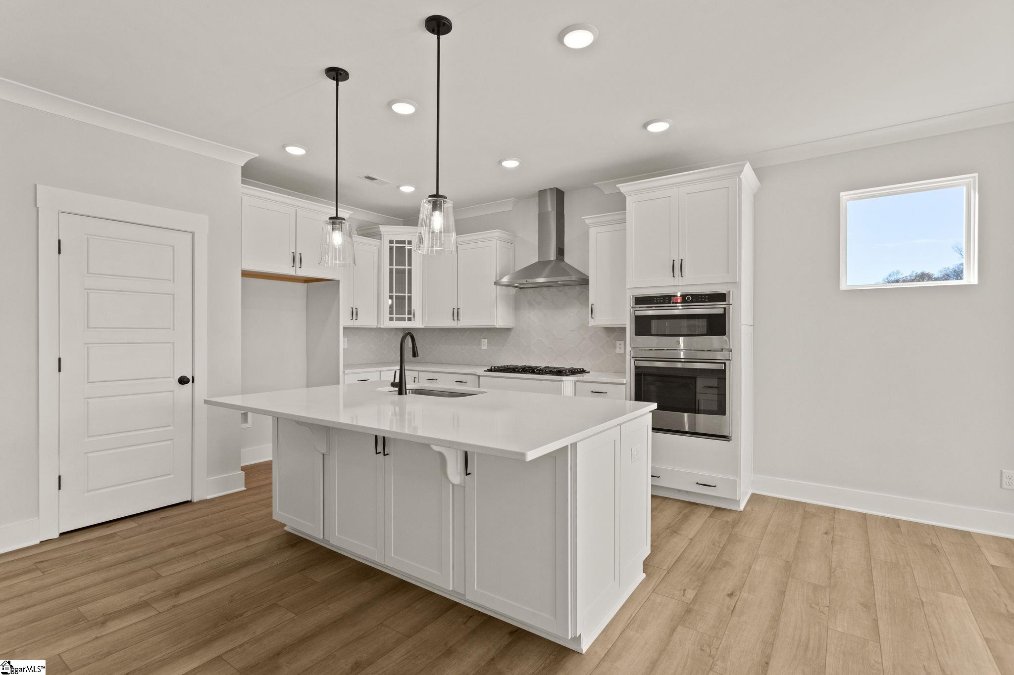 1720 Constitution Lane Moore, SC 29369 - Photo 7 of 29