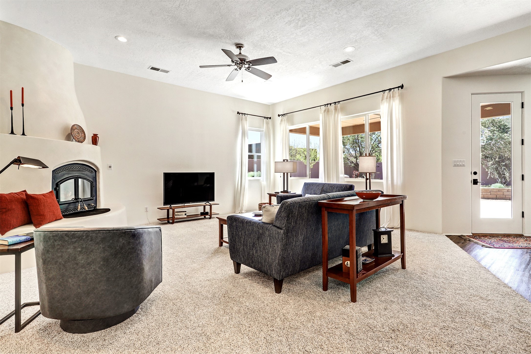 130 East Chili Line Road Santa Fe, NM 87508 - Photo 6 of 31