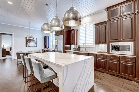 $975,000 | 30806 Shady Oak Drive, Fulshear, TX 77441