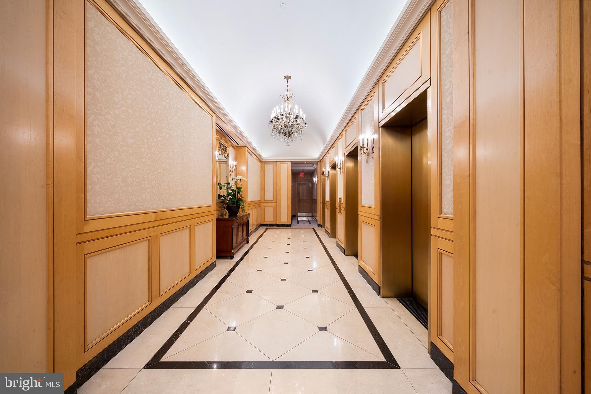 1500 Chestnut Street, Unit 18F Philadelphia, PA 19102 - Photo 23 of 26 Lobby