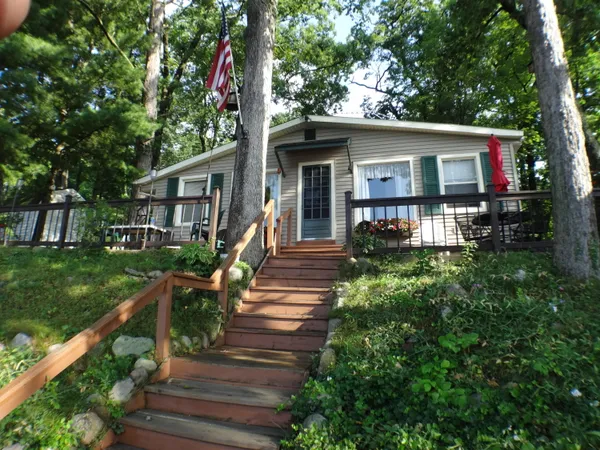 $369,900 | 5701 Head Lake Road, Hastings, MI 49058