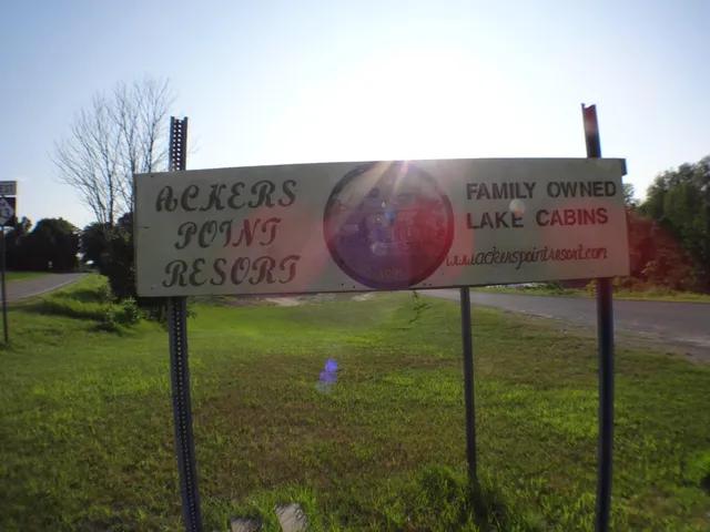 $389,900 | 5701 Head Lake Road, Hastings, MI 49058