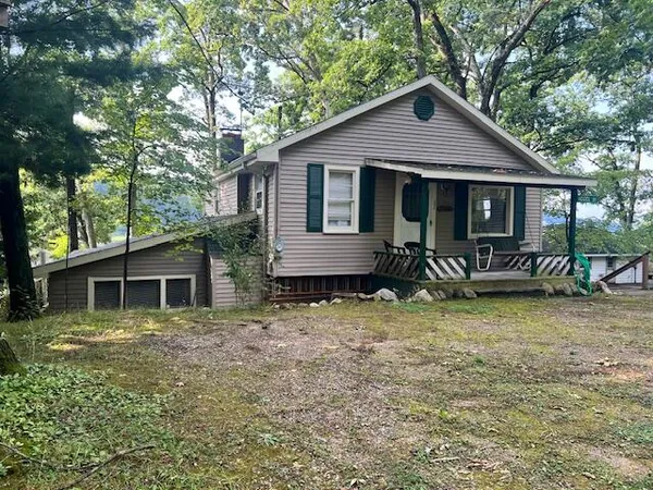 $389,900 | 5701 Head Lake Road, Hastings, MI 49058