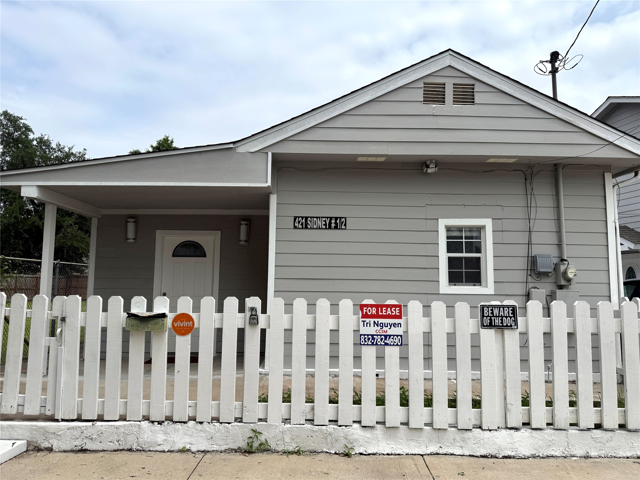 421 Sidney Street, Unit 1/2 Houston, TX 77003 - Photo 2 of 8 Unit 1/2