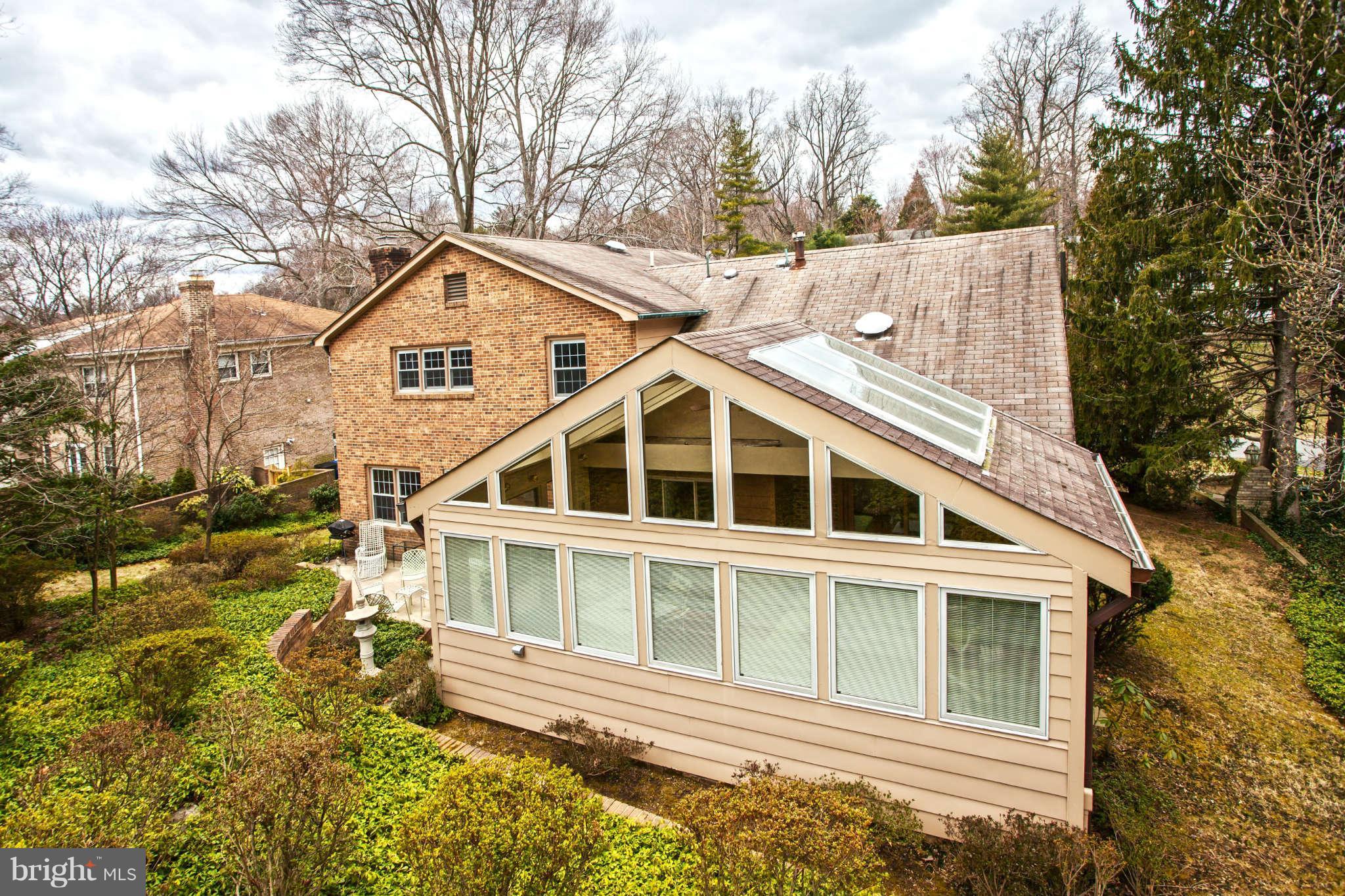 2127 Edgewater Parkway Silver Spring, MD 20903 - Photo 14 of 25 Exterior (Rear)