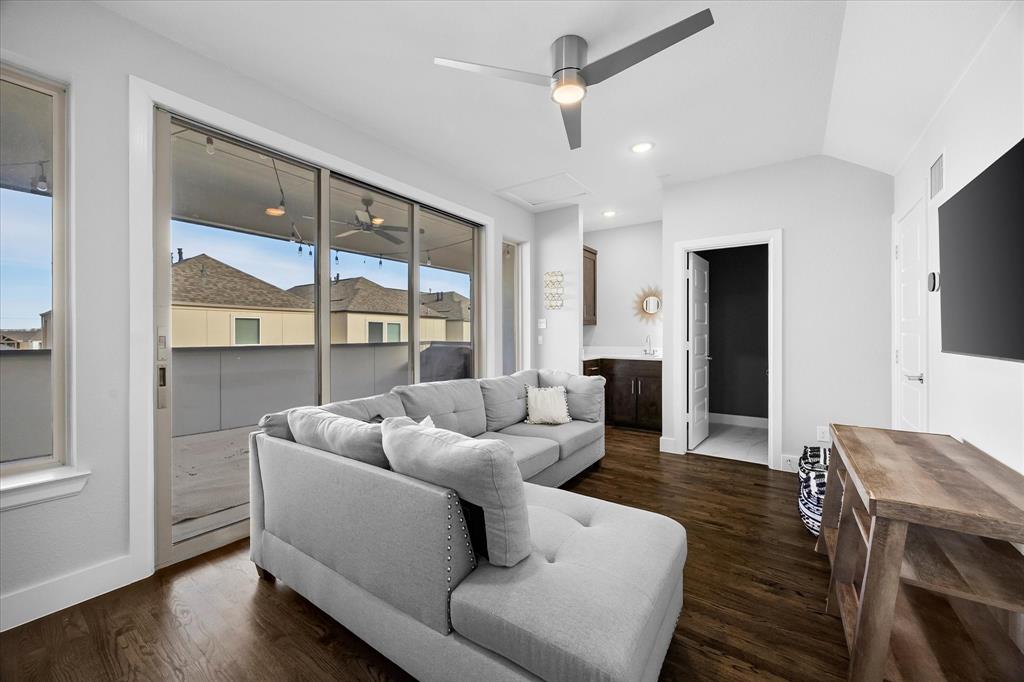 8220 Callimont Lane Dallas, TX 75231 - Photo 31 of 34