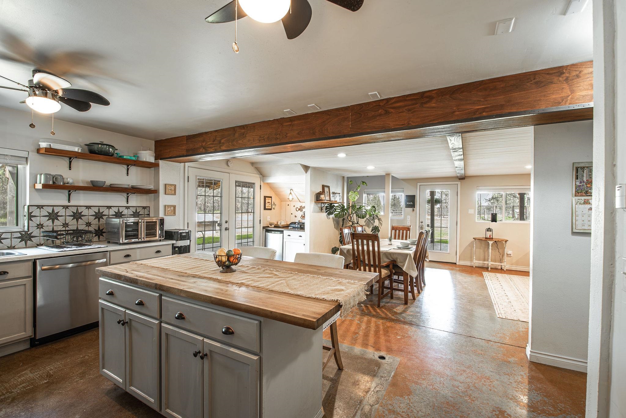 5608 West Jensen Road Cheney, WA 99004 - Photo 5 of 50