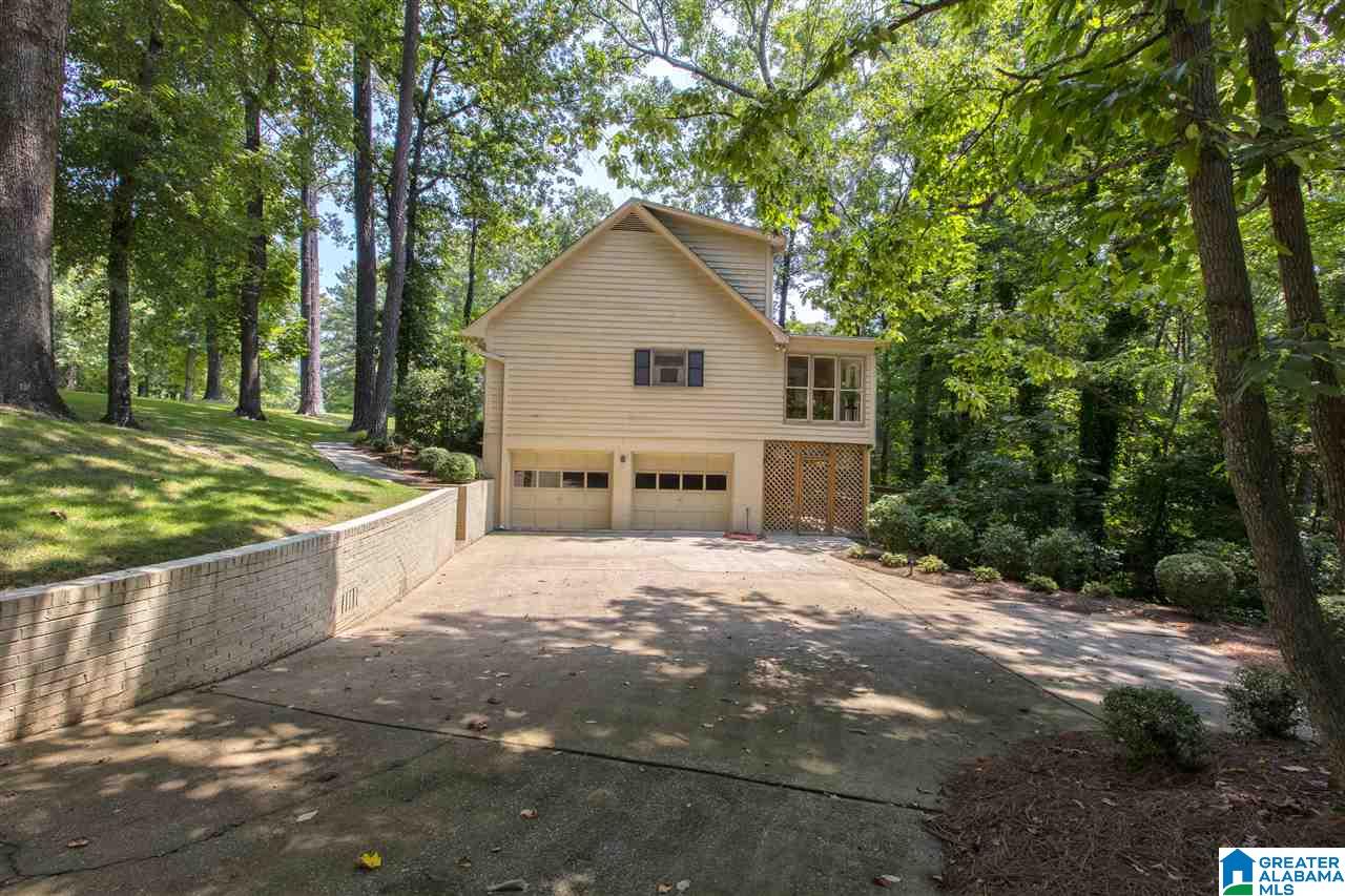 785 Dividing Ridge Drive Birmingham, AL 35244 - Photo 4 of 49
