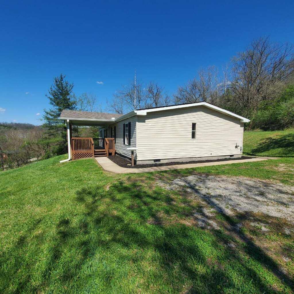 8463 Lower Dillsboro Road Aurora, IN 47001 - Photo 4 of 48