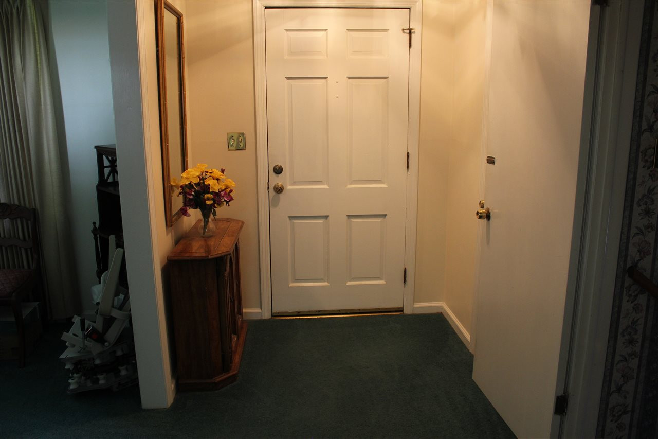 816 Macon Place Raleigh, NC 27609 - Photo 2 of 17 Foyer
