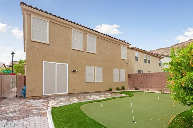 $2,700 | 802 Warwick Castle Drive, Las Vegas, NV 89178