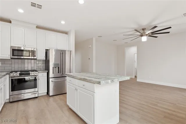 $2,700 | 802 Warwick Castle Drive, Las Vegas, NV 89178