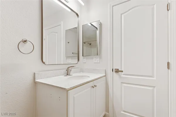 $2,500 | 802 Warwick Castle Drive, Las Vegas, NV 89178